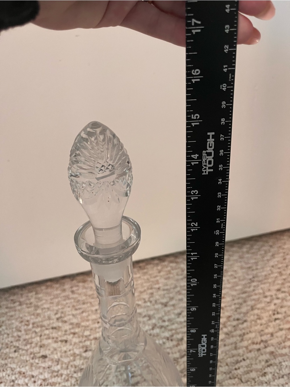 Large 15” Vintage Crystal Cut Glass Decanter Stopper Etched Star Burst Design - Picture 11 of 12